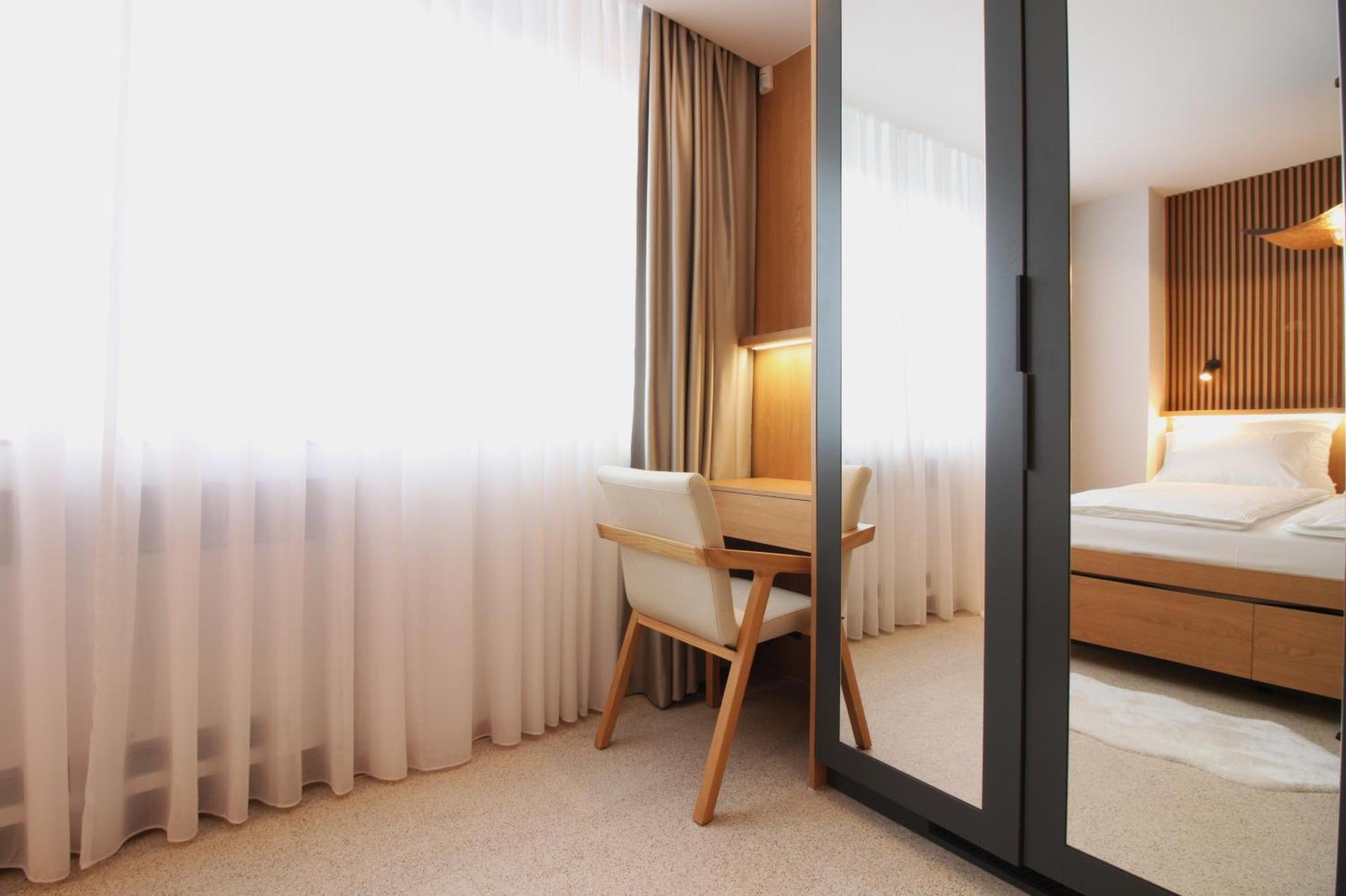 Flamingo Apartment *